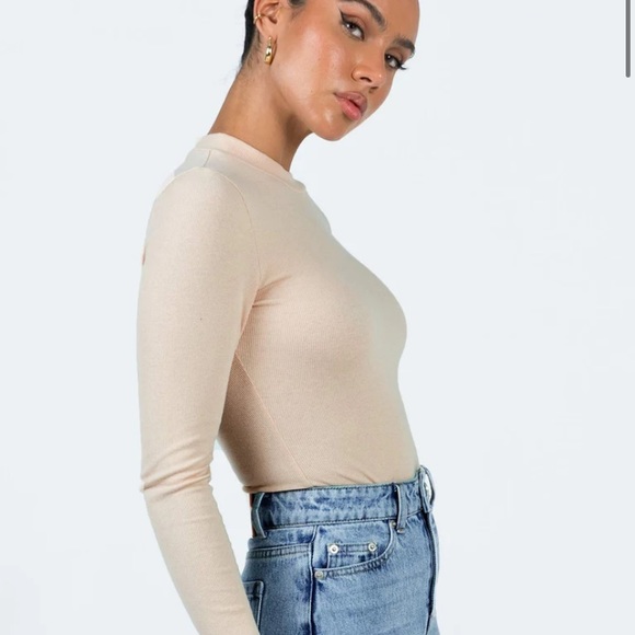 NWOT - Princess Polly Bodysuit - Picture 3 of 5